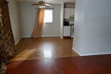 58 Birch St, Carpentersville, IL 60110 - photo 7