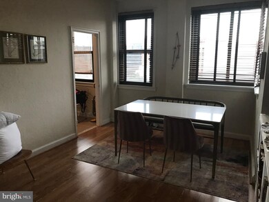 Swarthmore Condos unit 804, Washington, DC 20037 - photo 3