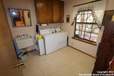 11117 Indian Trail, Helotes, TX 78023 - photo 7