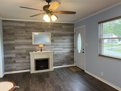 Spacious Living room
