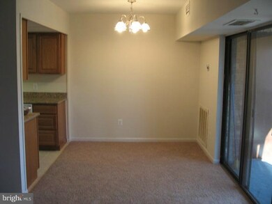11611 Stoneview Square unit 70/22C, Reston, VA 20191 - photo 7