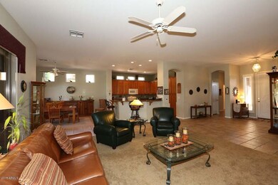 Great Room-Kitchen (5)