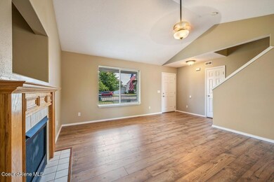 3443 W Thorndale Loop