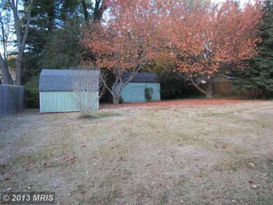 112 Carroll Dr, Annapolis, MD 21403 - photo 2