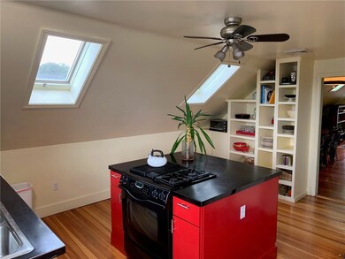 46 Eastnor Rd unit 3, Newport, RI 02840 - photo 3