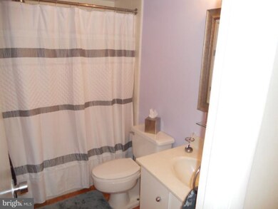 The Gibson unit 701, Washington, DC 20037 - photo 2