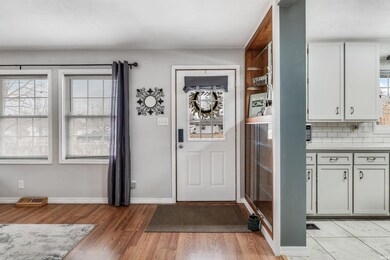 9110 E Orchard Ln, Churubusco, IN 46723 - photo 2