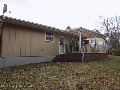 76 Taft St, Hazleton, PA 18201 - photo 6