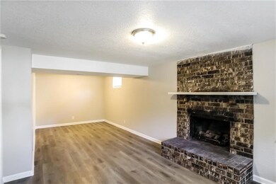 19801 E Millhaven St, Independence, MO 64056 - photo 4