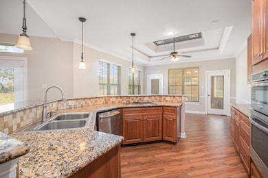 14010 Patricia Ln unit CR377, Alvin, TX 77511 - photo 5