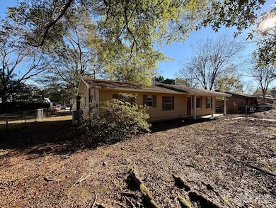 210 Davenport St, Headland, AL 36345 - photo 3