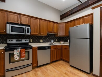 10 Beacon St unit 303, Woburn, MA 01801 - photo 3