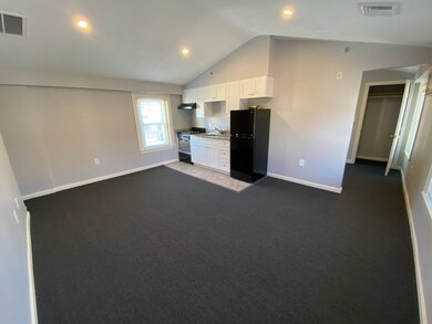 132 Pleasant St unit 4, Woburn, MA 01801 - photo 2