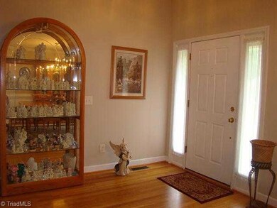 2412 Hickory Forest Dr, Asheboro, NC 27203 - photo 2