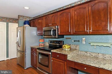 7706 Graystone Ct, Ellicott City, MD 21043 - photo 6