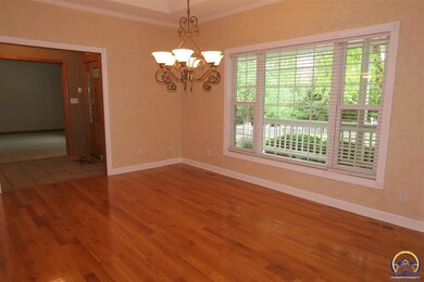 4900 SW Fairlawn Rd, Topeka, KS 66610 - photo 6