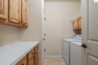 Large with plenty of Knotty Alder cabinets for sto