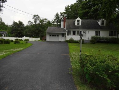 812 Whitney Dr, Schenectady, NY 12309 - photo 2