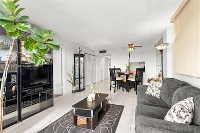 Stanton House unit 5C, Miami Beach, FL 33141 - photo 4