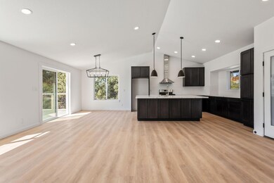 19126 Pumice Butte Rd, Bend, OR 97702 - photo 5