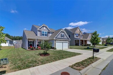 2455 Bearded Iris Ln, High Point, NC 27265 - photo 2