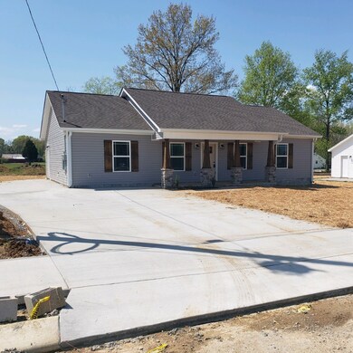 102 E Bomar Ct, Shelbyville, TN 37160 - photo 3