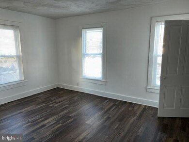 112 N 3rd St, Hammonton, NJ 08037 - photo 4