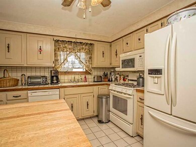 94 Smith Ave, Greenville, RI 02828 - photo 6