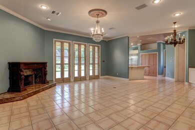 421 W Farrell-5