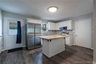 Kitchen - Laundry to the Right