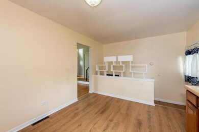 2021 Edgewood Rd, Waukegan, IL 60087 - photo 2