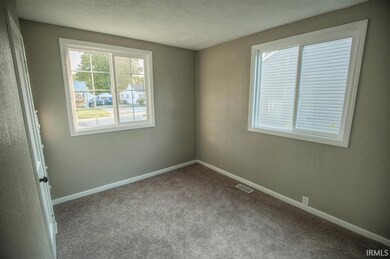 1404 Holloway Dr, Lafayette, IN 47905 - photo 7