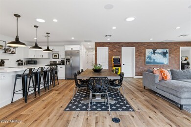 Alexi 4217 N 44th (89)