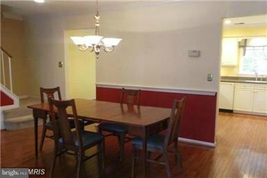 7758 Shootingstar Dr, Springfield, VA 22152 - photo 4