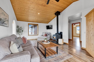 652 Pathfinder Rd S, Stevensville, MT 59870 - photo 7