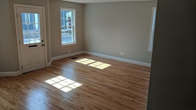 127 Water St, Newburyport, MA 01950 - photo 3