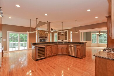 11 Symphony Dr, Franklin, MA 02038 - photo 3