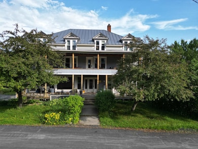 286 Carter St, Barnet, VT 05821 - photo 2