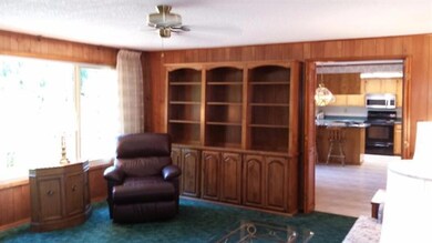 2427 Amaryllis St, Medford, OR 97504 - photo 4