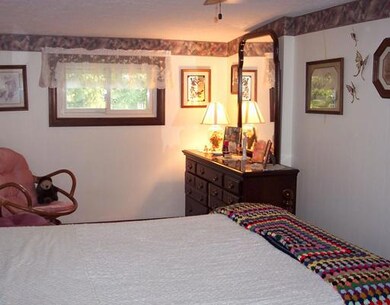 3127 Bradford Ave, Erie, PA 16506 - photo 5