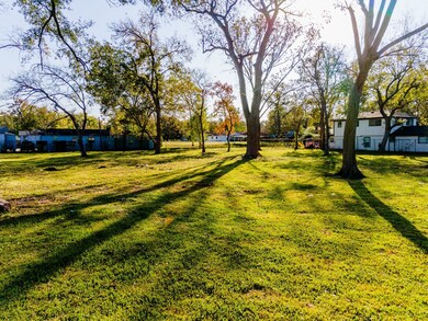 8921 Irvington Blvd, Houston, TX 77022 - photo 6
