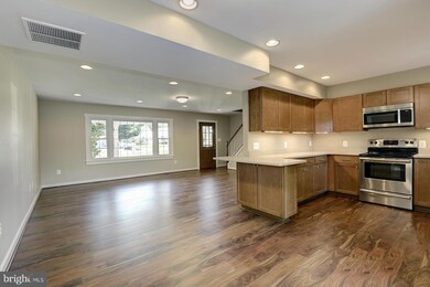 12316 Starlight Ln, Bowie, MD 20715 - photo 6