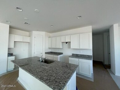 106- Kitchen-PhotoRoom