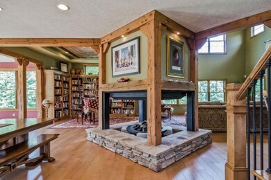 008-Living_Room-1903174-large