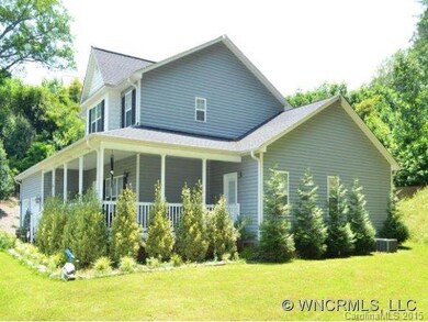 35 Village Creek Dr, Asheville, NC 28806 - photo 3