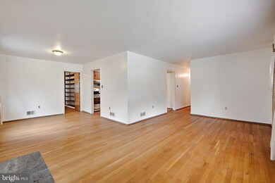 6005 Quintana St, Riverdale, MD 20737 - photo 6