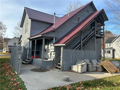 452 N Franklin St unit 1 & 2, Mondovi, WI 54755 - photo 3