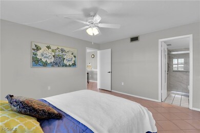 1624 Pine Valley Dr unit 115, Fort Myers, FL 33907 - photo 5