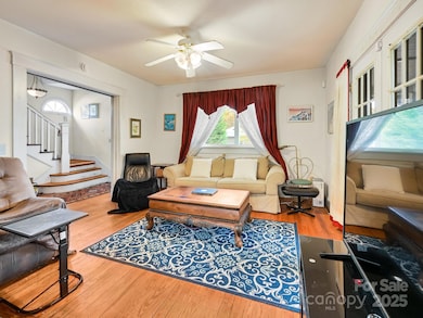 100 Washington Rd, Asheville, NC 28801 - photo 6