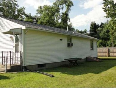 9 Allen Park Rd, Springfield, MA 01118 - photo 4